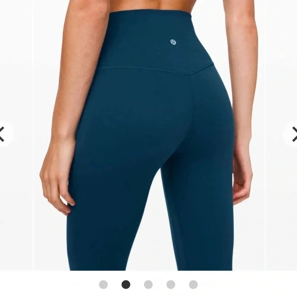 Lululemon Align Crop *21"
Night Diver size 2 - Picture 3 of 7